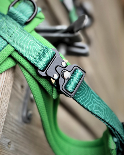 Contour Freedom Harness – Adjustable Y-Shaped Dog Harness